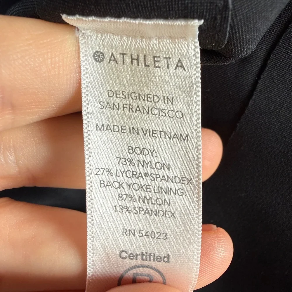 Athleta Chelsea Blazer Women 4 Black Zipper Pockets Stretch Commuter Travel Tech
